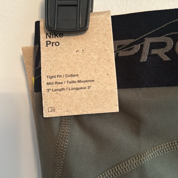 New!! Nike Pro Women’s bike shorts - Picture 5 of 7